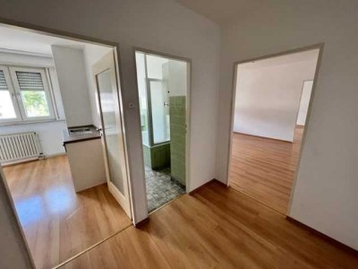 Eine 2 Zimmer, Küche, Bad Wohnung zu vermieten