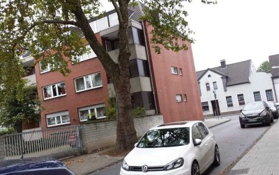 Schöne Dachgeschosswohnung mit Parkplatz in zentrale Lage Gelsenkirchen
