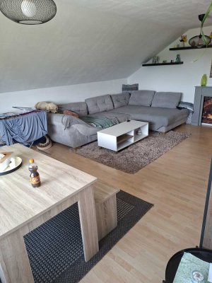 Nette 3 Zimmer Dachgeschoßwohnung in Schemmerhofen
