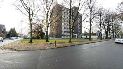 Schön geschnittene Vier-Raum-Wohnung mit Balkon in Ratingen-Süd