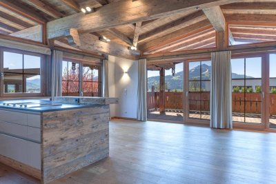 Modernes Landhaus in toller Lage mit Bergblick