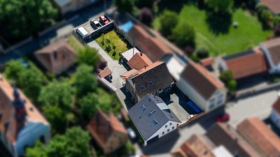 2 kernsanierte Traumhäuser mit Werkstatt – viel Platz für Wohnen & Arbeiten unter einem Dach!