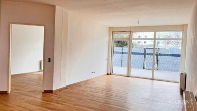 Exklusives Wohnungsangebot in Augsburg - zwei sanierte Einheiten mit laufenden Mieteinnahmen