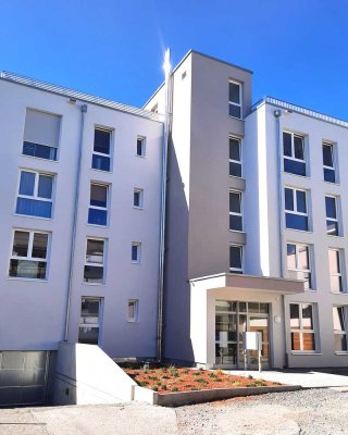 *Neuwertiges Mehrfam.-Haus mit Aufzug u. gut vermietet!*
-Ohne Renovierungsstau-!