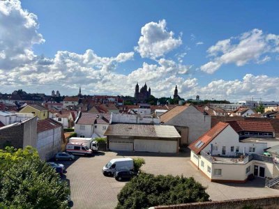 Charmante 2 ZKB Dachgeschosswohnung in Worms – Geschichte trifft modernen Komfort