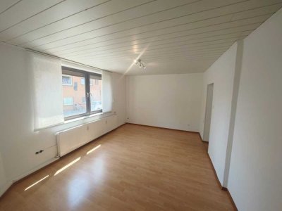 Stilvolle, gepflegte 1-Zimmer-Wohnung mit EBK in Bonn mit PV-Anlage