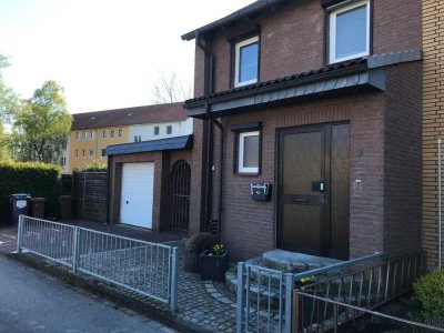 Erstbezug nach Renovierung - charmantes Reihenendhaus mit 4 Zimmern in Lübeck-Kücknitz