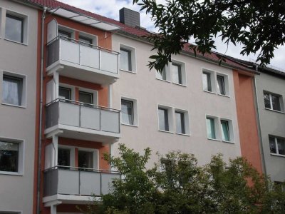 Stadtfeld Ost Erstbezug nach Sanierung -  3 Raum-Wohnung mit Balkon