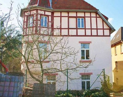 BINGEN am Rhein -Stadtbereich -- schöne und lichtdurchflutete  2 ZKB     STIL-ALTBAUWOHNUNG  im EG !