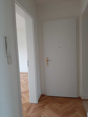 Komfort-Wohnung - 2 Zi. - mit Balkon und Ebk - Offenburg