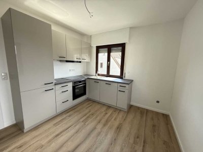 Hochwertig modernisierte 3-Zimmer-Wohnung mit eigenem Garten und durchdachter Raumaufteilung