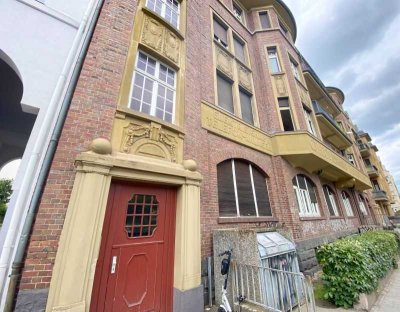 Ein  hübsches  Altbau-Apartment mit Aufzug
