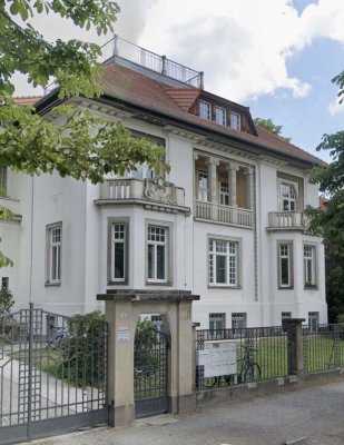 2-Zimmer Dachgeschosswohnung am Großen Garten