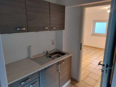 Hobbyraum / Büro / kleine Eigentumswohnung in Remscheid Reinshagen inkl. Einbauküche & TG-Stellplatz