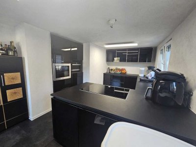 Familienfreundliches modernisiertes Einfamilienhaus mit herrlichem Garten!!