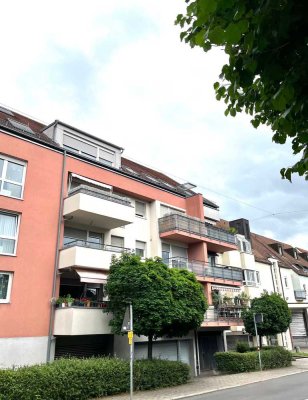 Stilvolle 3-Zimmer-Wohnung mit Balkon, Einbauküche, inkl. Stellplatz in Stuttgart