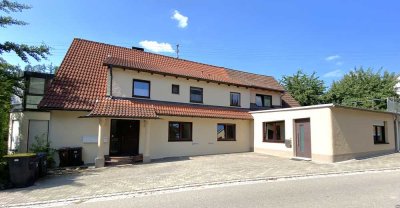 schöne große Maisonetten-Wohnung mit Wintergarten und offenem Kamin …