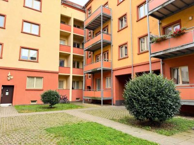 Provisionsfrei! 1-Zimmer-ETW mit Balkon in Stadtfeld Ost – großes Mietsteigerungspotenzial