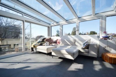 Repräsentatives Architektenhaus mit Dachterrasse, Wintergarten, Sauna und traumhaftem Weitblick