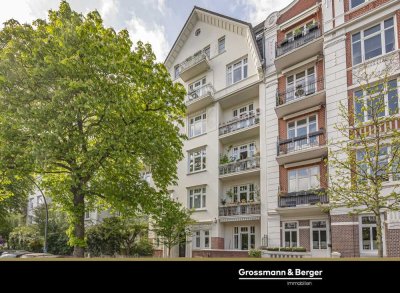 Stilvolles Wohnen mit Terrasse am Isebekkanal