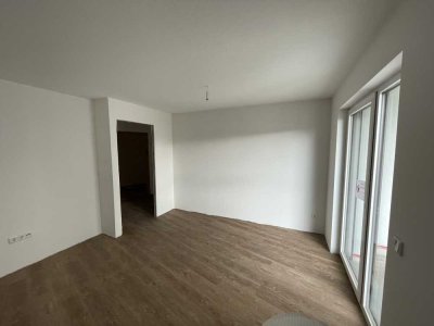 mio: zentrale 2-Zimmer Wohnung mit EBK und Balkon! DH C05