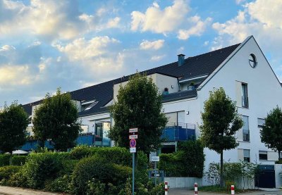 Neuwertige 4,5-Zimmer-Maisonette-Wohnung mit Balkon und Einbauküche
