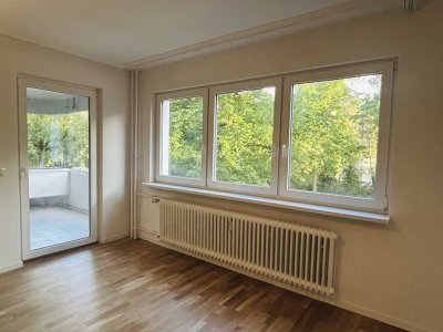 Wunderschöne 2-Zimmer-Wohnung mit Loggia und PkW-Stellplatz in Toplage Westberlins