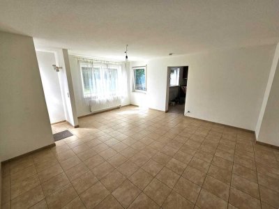 Helle 1,5-Zi.-Einliegerwohnung mit EBK und separatem Eingang in Maubach
