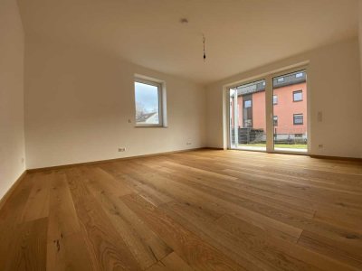 Wohnen am Fichtenbühl - Erstbezug nach Generalsanierung! Moderne 3-Zi.-Whg. mit Terrasse und Balkon