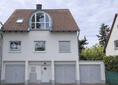 Einfamilienhaus mit großem Garten & Entwicklungspotenzial - Frankfurt-Griesheim