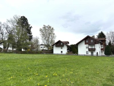 Charmante 2 Zimmer EG Wohnung mit Gartenanteil und Terrasse in Süd / West Lage.