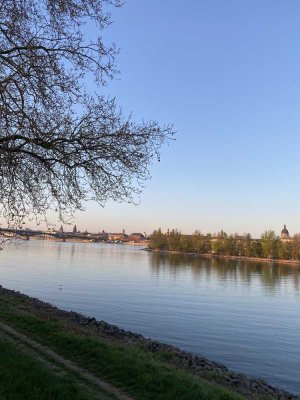 Traumhafte Altbauwohnung mit Rheinblick in Mainz-Kastel