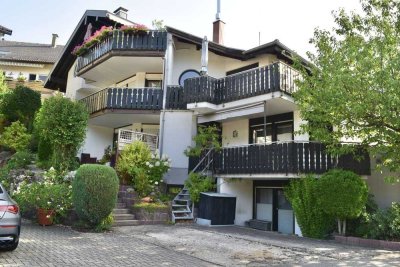 Doppelhaushälfte mit Einliegerwohnung und Panoramablick in Bernbach, Kurort Bad Herrenalb