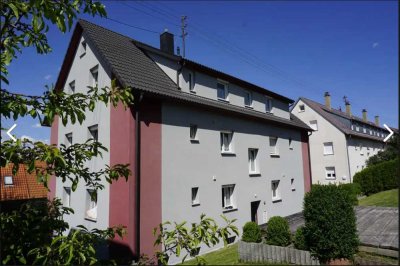 Schöne 5-Zimmer-Wohnung mit Stellplatz zu vermieten