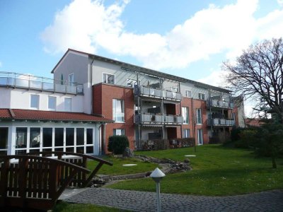 "AB 60 JAHREN: Altengerechtes Wohnen - Schöne 2-Zimmerwohnung mit Wintergarten und Dachterrasse"