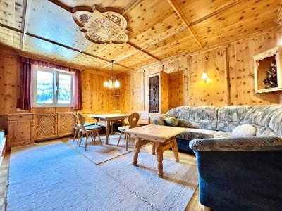 Traditionsbewusst ausgestattete 2,5 Zimmer-Wohnung in Innsbruck, Pradl