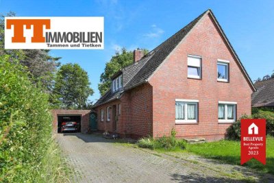 TT bietet an: Einfamilienhaus mit großem Grundstück und Garage in Sengwarden!