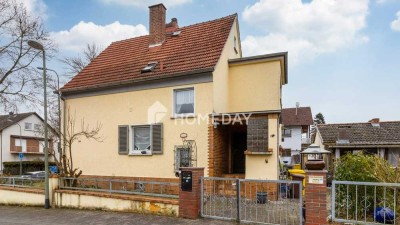 Einfamilienhaus mit Wintergarten, Garage und großem Garten in ruhiger Lage