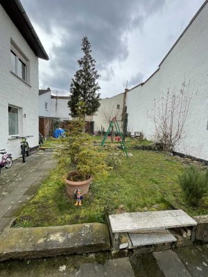 Ruhige- 1 ZKB-Wohnung in Mainz-Kostheim mit Gartenmitbenutzung!