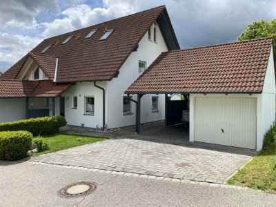 Geisenhausen - Vollständig renovierte Doppelhaushälfte mit fünf Zimmern und EBK "TOP Zustand"