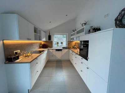 Dachgeschosswohnung in Premiumlage mit Panoramablick