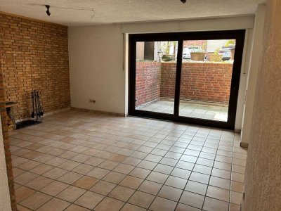 Ansprechende 2,5-Zimmer-Souterrain-Wohnung mit gehobener Innenausstattung mit Terrasse in Gladbeck