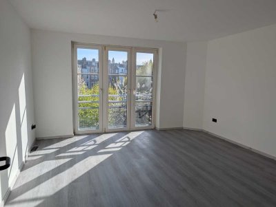 Urbanes Wohnen mit Komfort: Frisch renovierte Wohnung im 3. OG inklusive EBK & Stellplatz