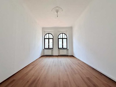 Frisch saniert 2 Zimmer Altbau 56qm EG hohe Decken barrierearm Lehe