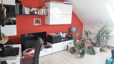 Zirndorf! Nestchen unterm Dach 2-Zi.-Whg. 54m², EBK m. kl. Ablöse, 2.OG ohne Balkon, ohne Aufzug