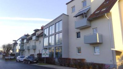 Schöne zweistöckige Wohnung | 1.OG und 2.OG | 2 Balkone.