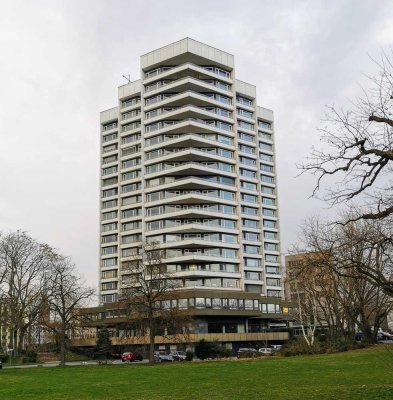 Helle 3,5-Zimmer-Wohnung mit Balkon im Zentrum von Köln-Mülheim mit Dom-Blick und TG-Stellplatz