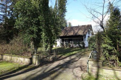 *** Renovierungsbedürftiges Einfamilienhaus mit Garage in Wetschen -ruhige Lage***