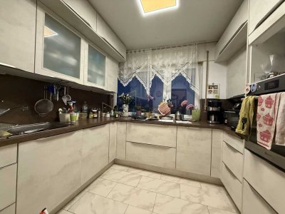 Attraktive 3-Zimmer-Wohnung mit Aufzug, Balkon & moderner Einbauküche