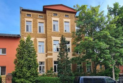 Attraktive großzügige Eigentumswohnung mit Kamin